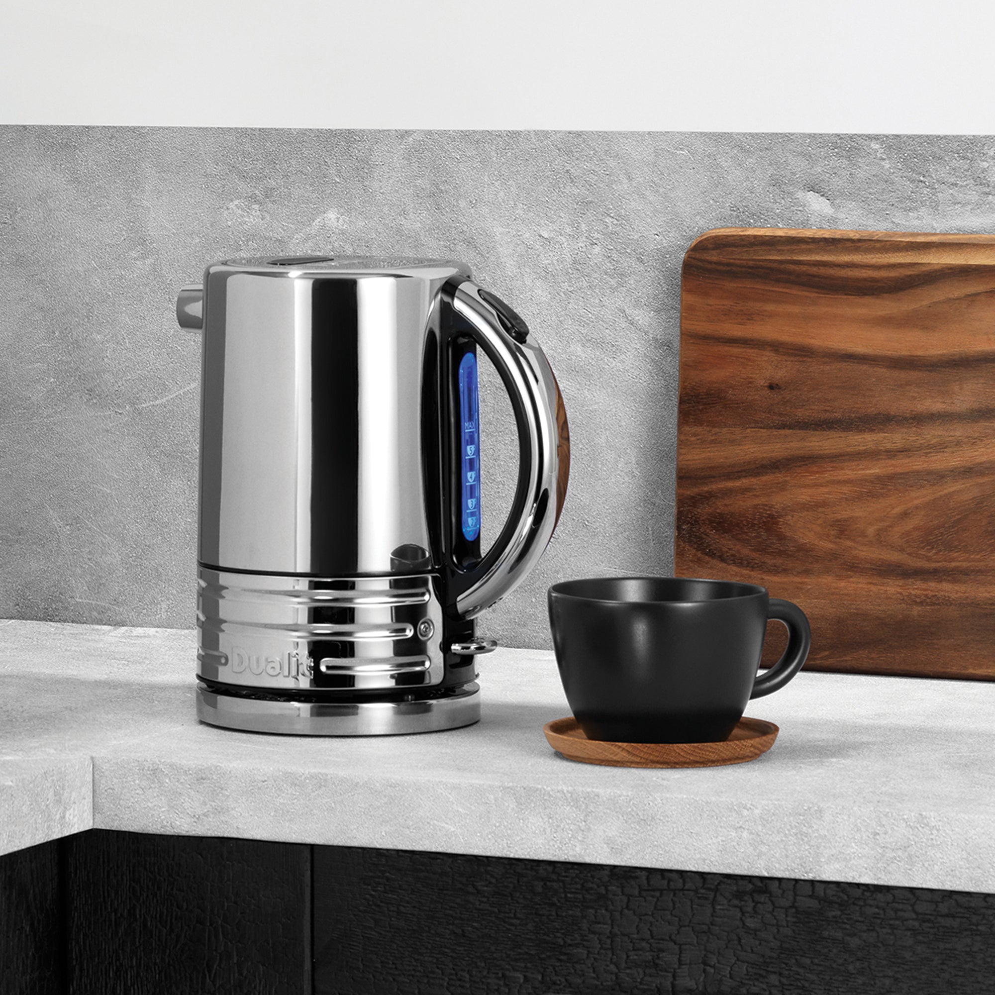 Black stainless steel outlet kettle